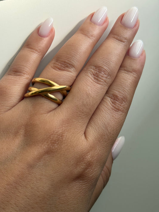 Twist Ring